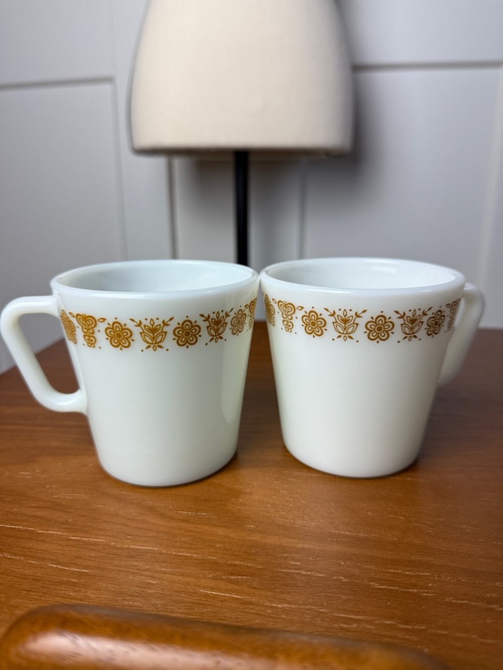 Set of 2 vintage 70s Pyrex Butterfly Gold D-handle coffee mugs tea cups
